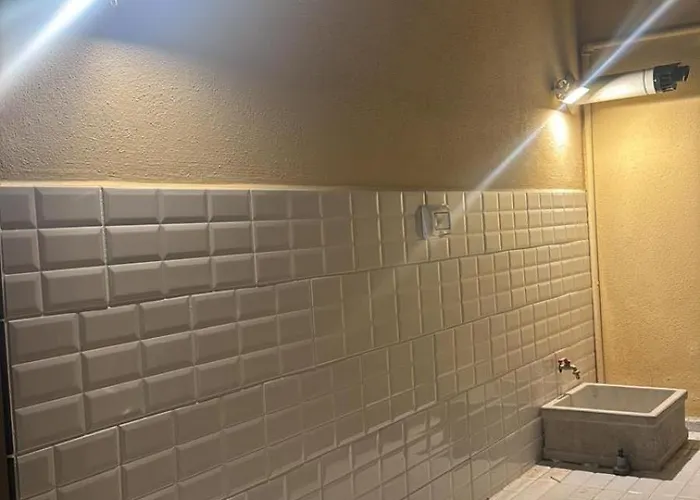 Stanza Con Bagno Privato In Attico