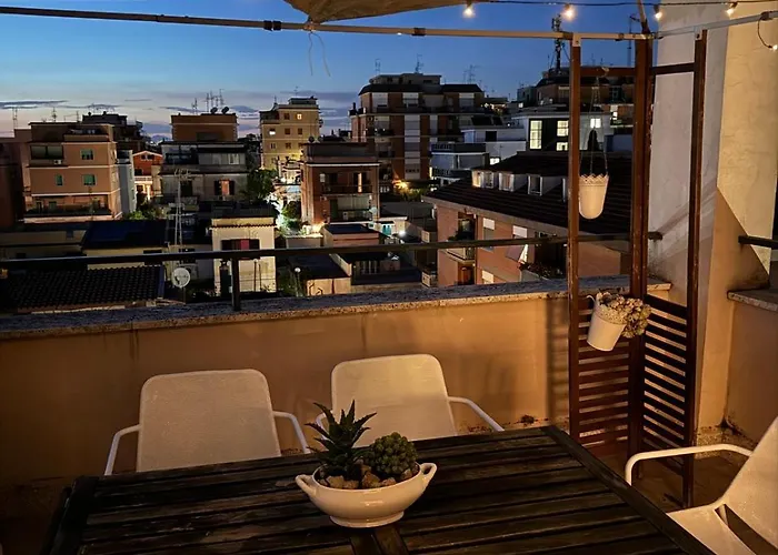 Hospedagem domiciliar Stanza Con Bagno Privato In Attico Roma